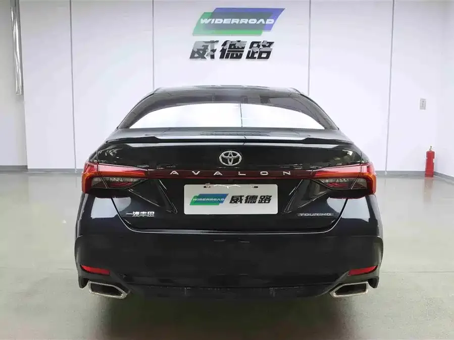 Toyota Avalon 2021 Avalon 2.5L Touring Premium SPORT Edition 2022 — миниатюра 2