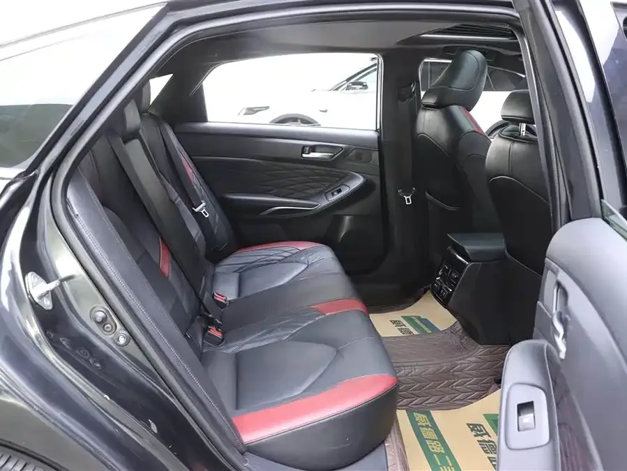 Toyota Avalon 2021 Avalon 2.5L Touring Premium SPORT Edition 2022 — миниатюра 4
