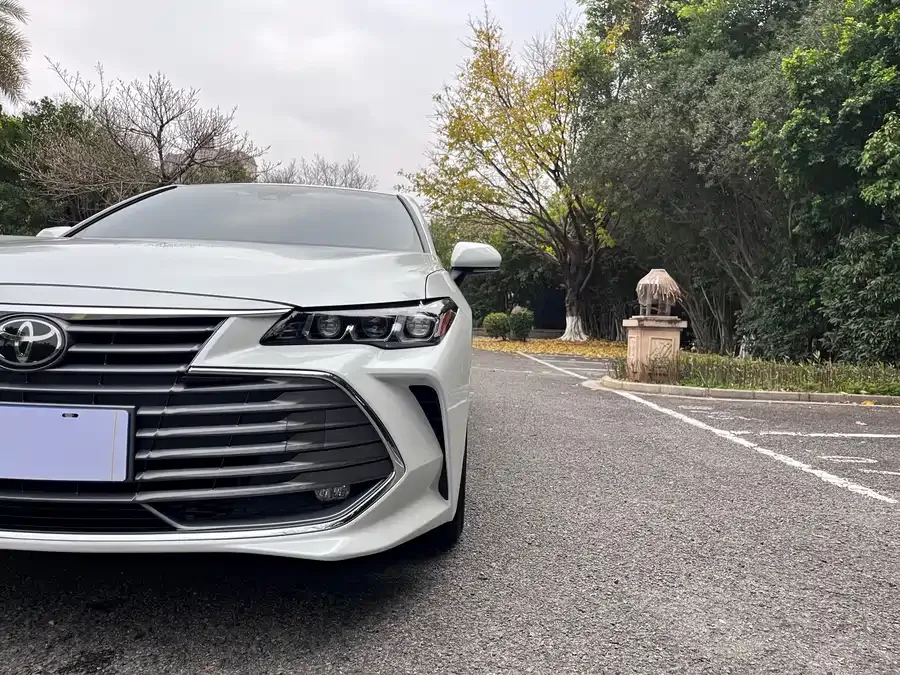 Toyota Avalon Asia Dragon 2019 2.0L Deluxe Edition National VI 2022 — миниатюра 4