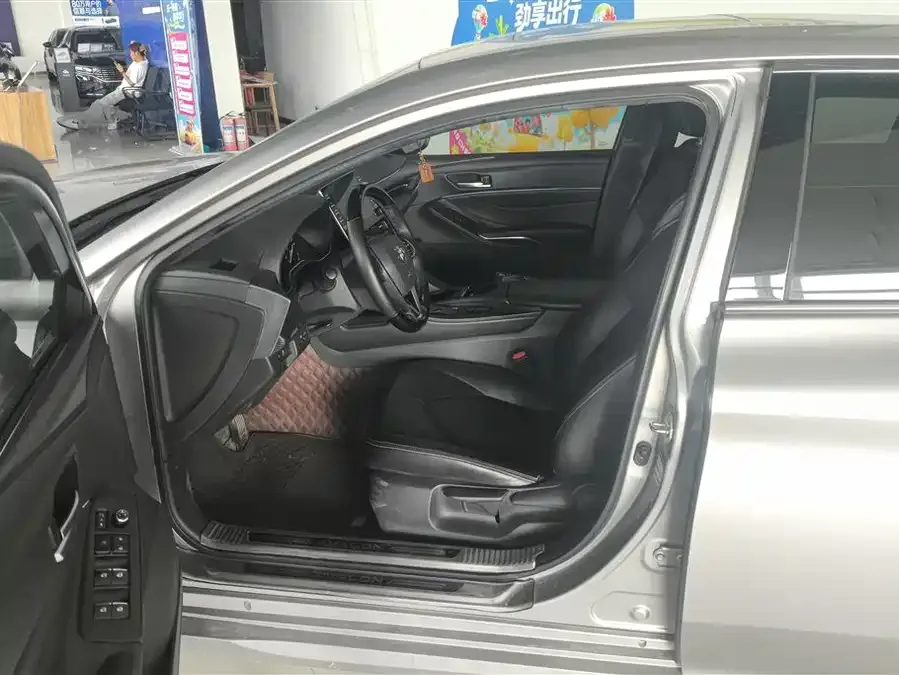 Toyota Avalon Asia Dragon 2019 2.0L Advanced Edition National VI 2022 — миниатюра 3