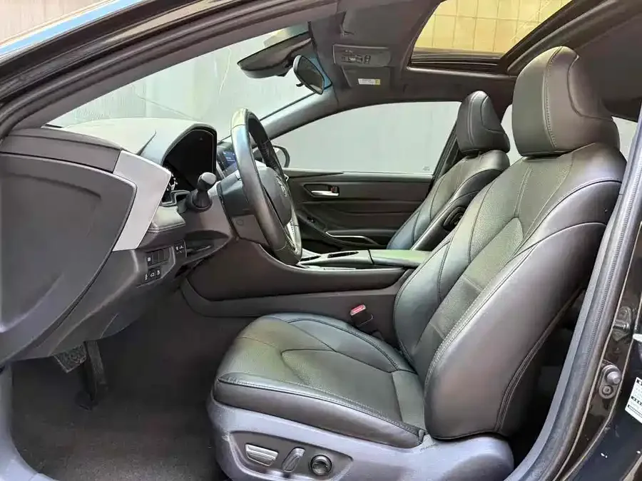 Toyota Avalon Asia Dragon 2022 2.0L Deluxe Edition 2023 — миниатюра 5
