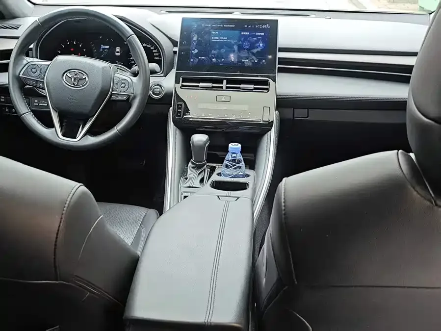 Toyota Avalon Avalon 2023 2.0L Luxury Edition 2024 — миниатюра 2