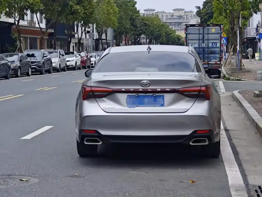 Toyota Avalon Avalon 2023 2.0L Luxury Edition 2024 — миниатюра 3