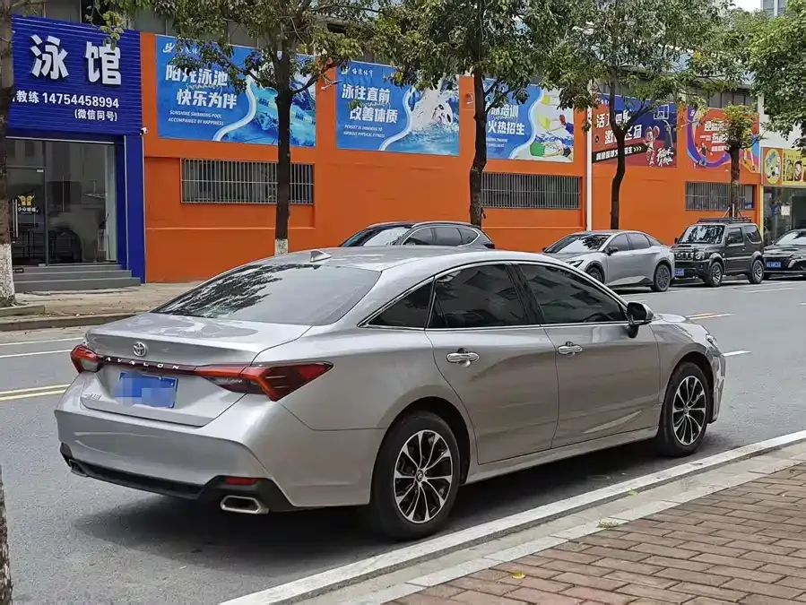Toyota Avalon Avalon 2023 2.0L Luxury Edition 2024 — миниатюра 5