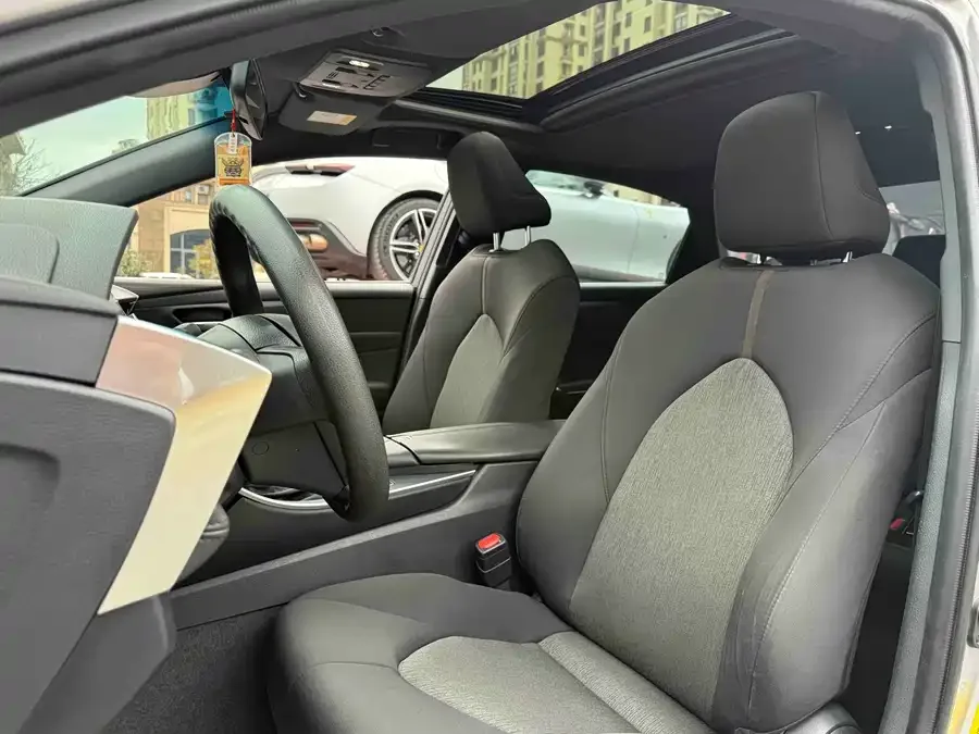 Toyota Avalon Asia Dragon 2022 2.0L Enterprising Edition 2022 — миниатюра 3