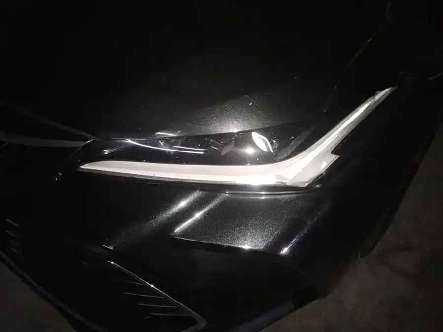 Toyota Avalon Avalon 2023 2.0L Luxury Edition 2023 — миниатюра 2