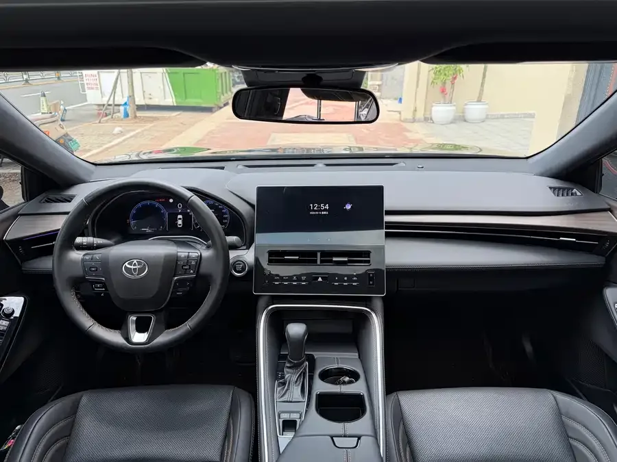 Toyota Avalon Avalon 2024 2.0L Luxury Edition 2024 — миниатюра 2