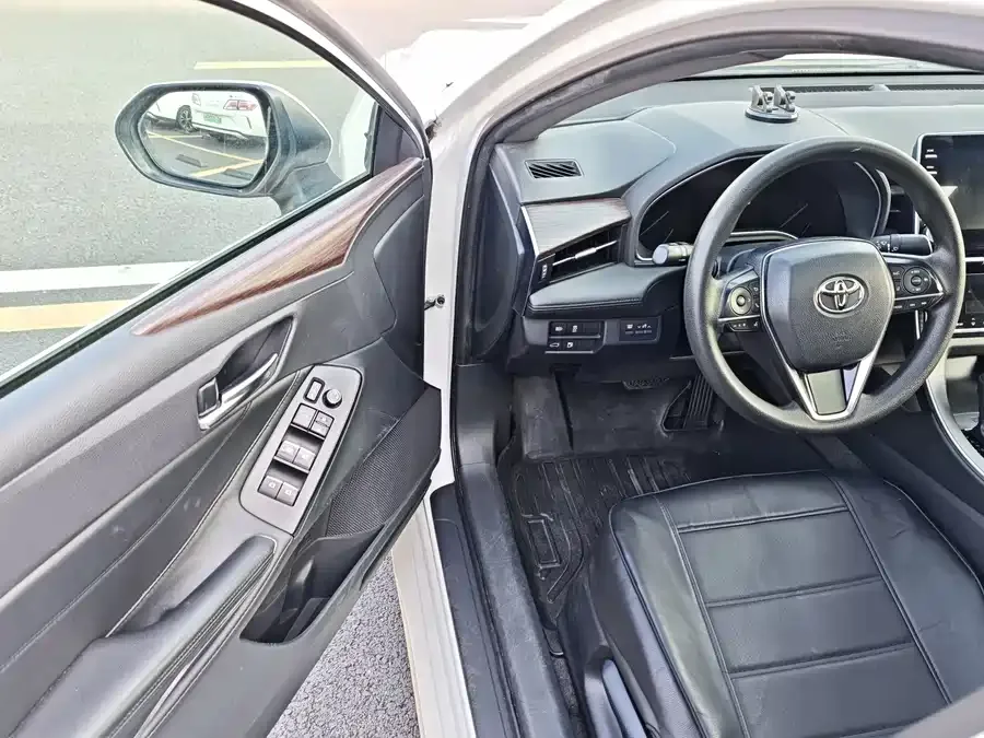 Toyota Avalon Asia Dragon 2019 2.0L Advanced Edition National VI 2022 — миниатюра 4