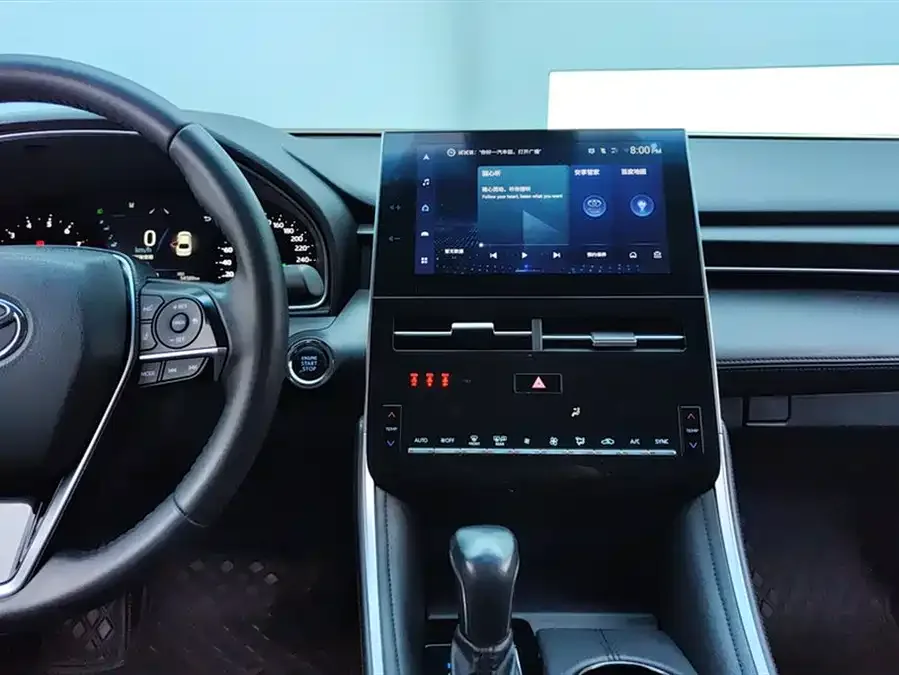 Toyota Avalon Asia Dragon 2022 2.0L Deluxe Edition 2023 — миниатюра 4