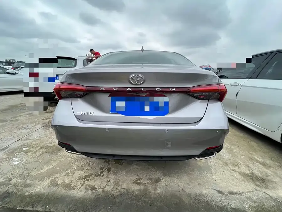Toyota Avalon Asia Dragon 2022 2.0L Deluxe Edition 2023 — миниатюра 3