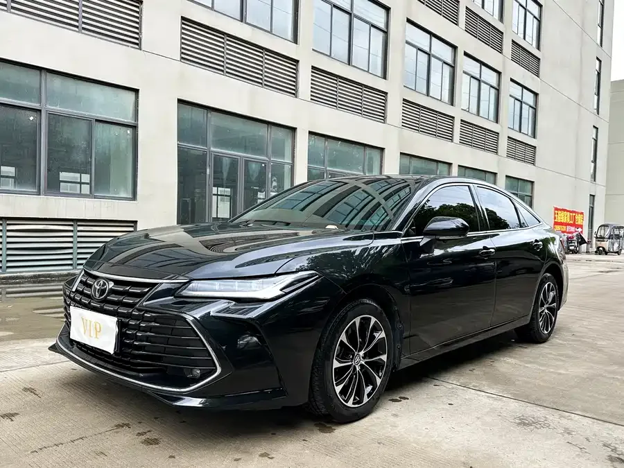 Toyota Avalon Avalon 2023 2.0L Luxury Edition 2023 — фото 1, купить с доставкой в Москву