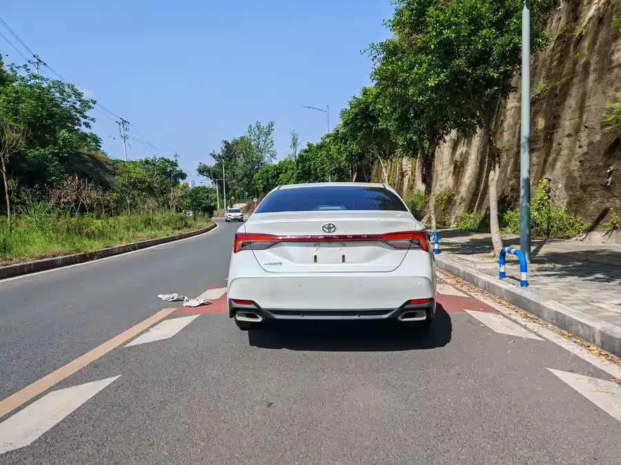 Toyota Avalon Asia Dragon 2019 2.0L Deluxe Edition National VI 2022 — миниатюра 5
