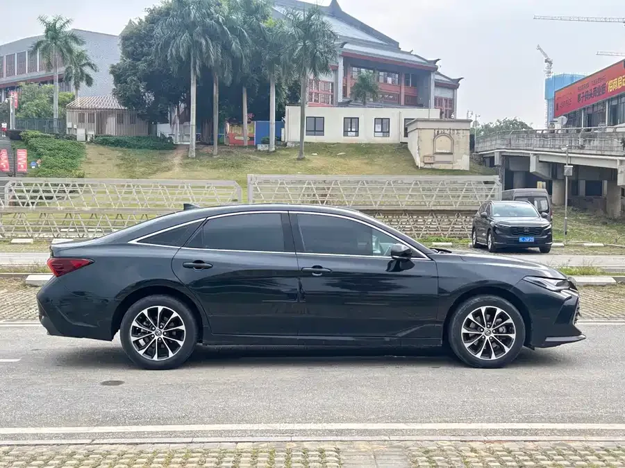 Toyota Avalon Asia Dragon 2022 2.0L Enterprising Edition 2023 — миниатюра 2