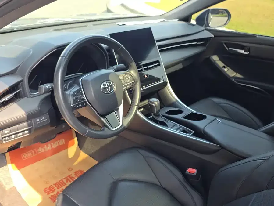 Toyota Avalon Asia Dragon 2022 2.5L Deluxe Edition 2023 — миниатюра 4
