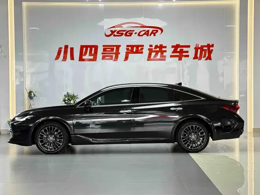 Toyota Avalon 2022 Avalon 2.0L XLE Premium Edition 2023 — миниатюра 3