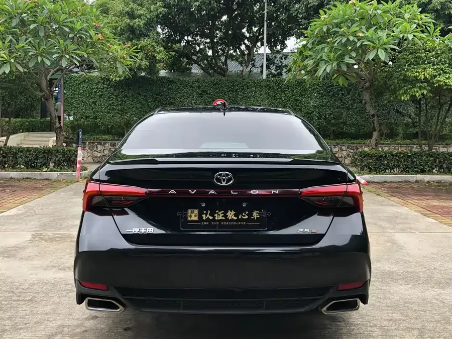 Toyota Avalon Avalon 2023 2.5L Luxury Edition 2024 — миниатюра 2