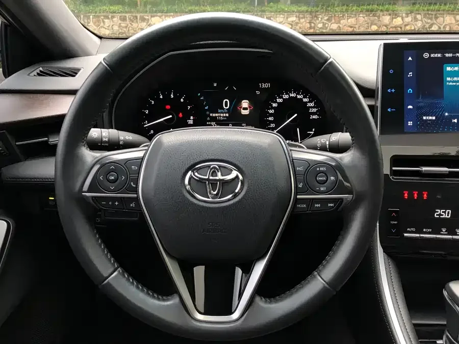 Toyota Avalon Avalon 2023 2.5L Luxury Edition 2024 — миниатюра 3