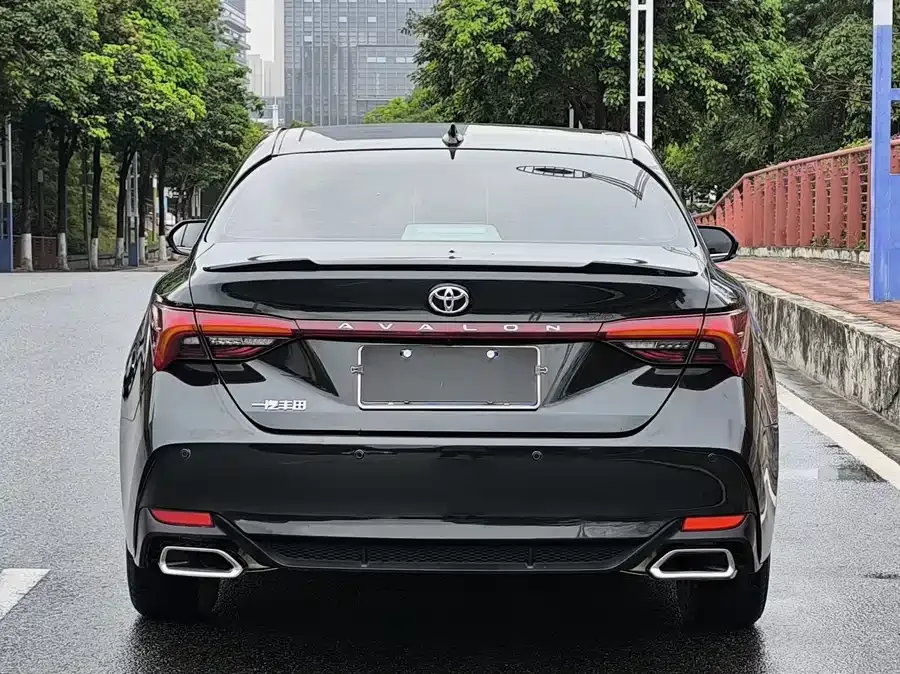 Toyota Avalon Avalon 2023 2.5L Luxury Edition 2023 — миниатюра 2