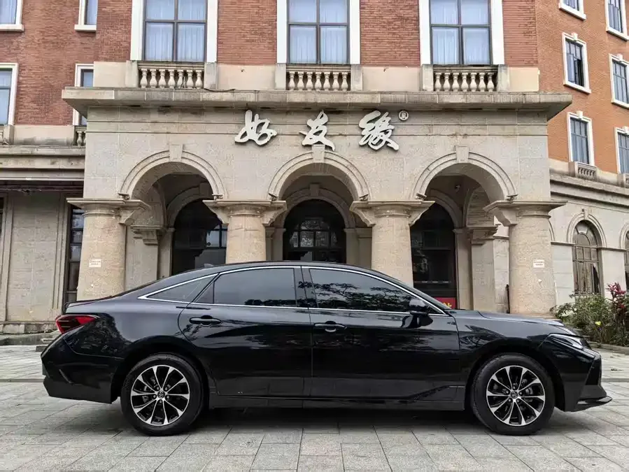 Toyota Avalon Asia Dragon 2022 2.0L Deluxe Edition 2024 — миниатюра 2