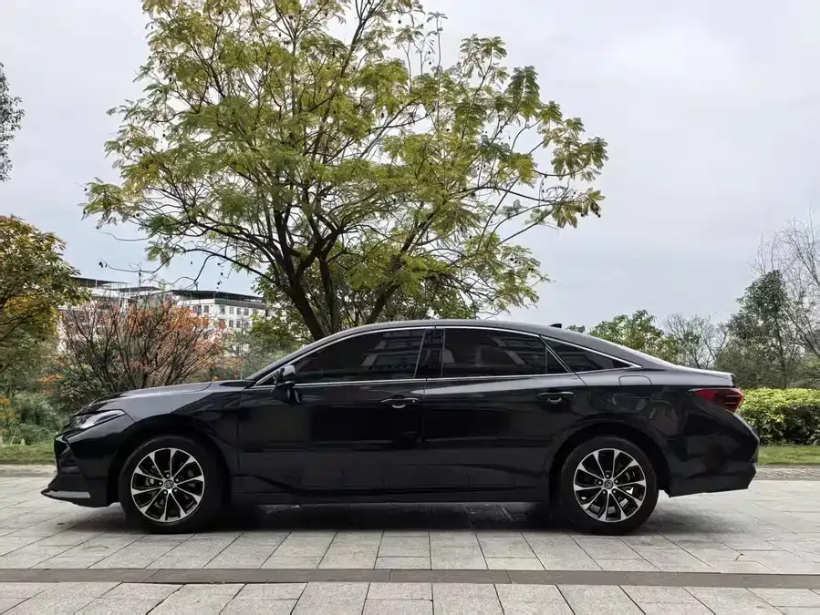 Toyota Avalon Asia Dragon 2022 2.0L Deluxe Edition 2024 — миниатюра 4