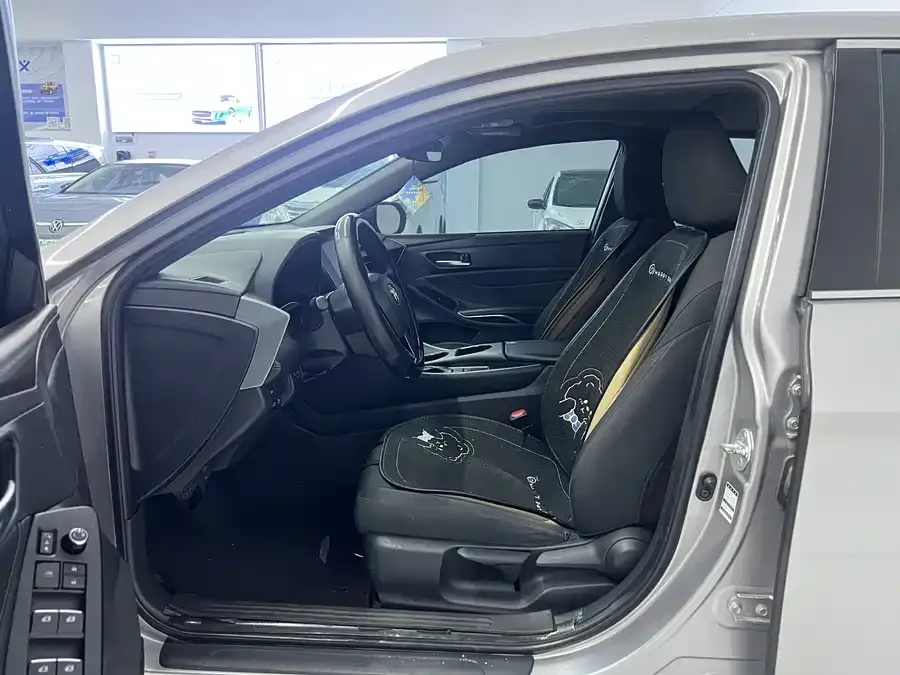 Toyota Avalon Avalon 2023 2.0L Progressive Edition 2023 — миниатюра 3