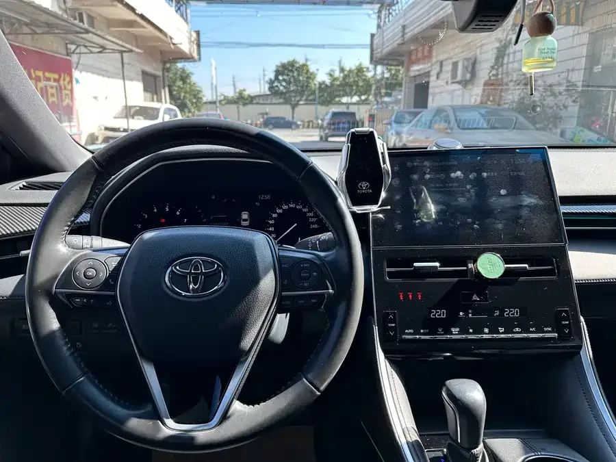 Toyota Avalon Asia Dragon 2022 2.5L Deluxe Edition 2022 — миниатюра 3