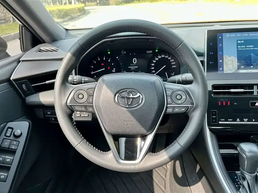 Toyota Avalon Avalon 2023 2.0L Luxury Edition 2024 — миниатюра 4