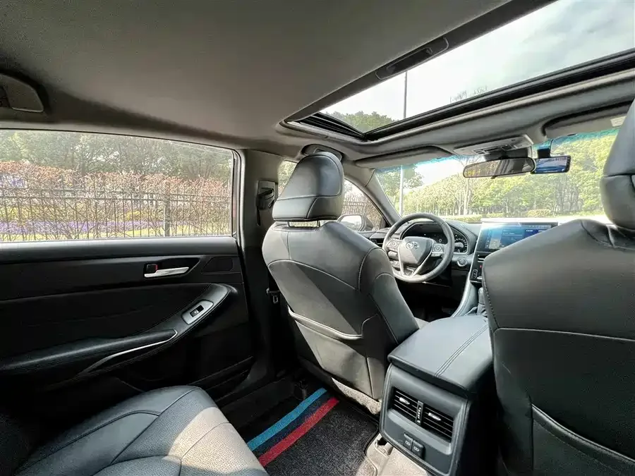 Toyota Avalon Avalon 2023 2.0L Luxury Edition 2024 — миниатюра 5