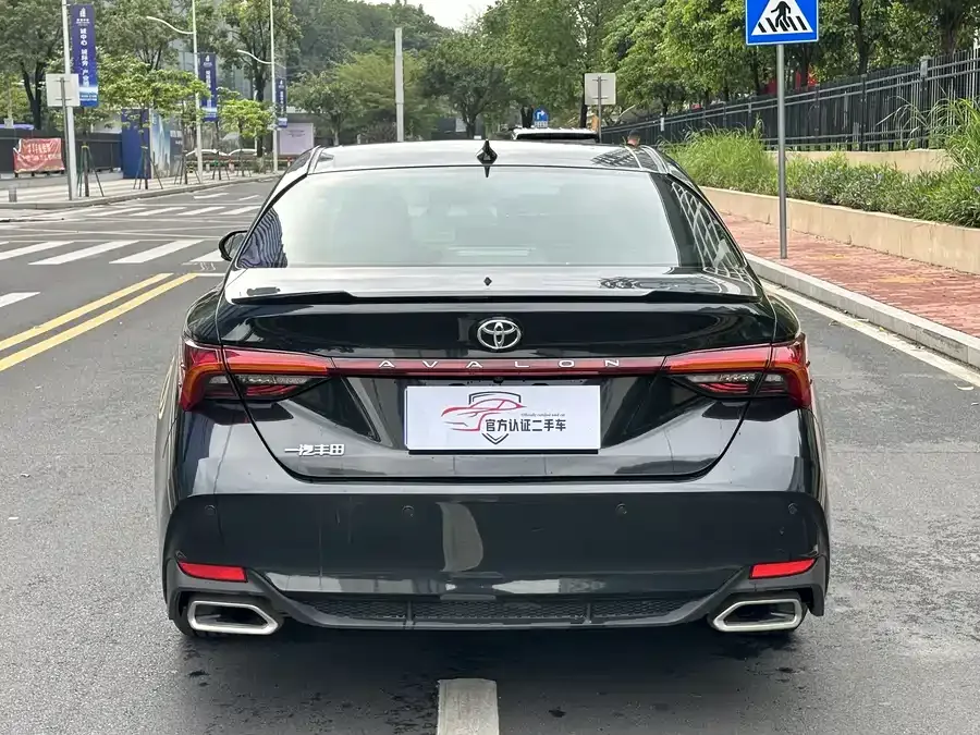Toyota Avalon Avalon 2023 2.5L Luxury Edition 2023 — миниатюра 2