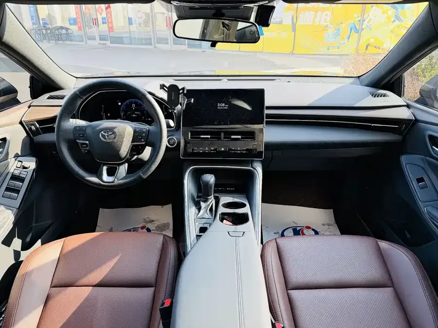 Toyota Avalon Avalon 2024 2.0L Progressive Edition 2025 — миниатюра 3