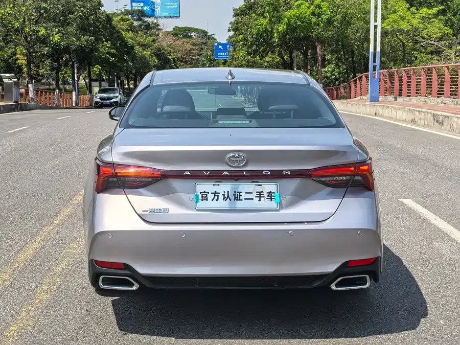 Toyota Avalon Asia Dragon 2022 2.0L Deluxe Edition 2023 — миниатюра 3