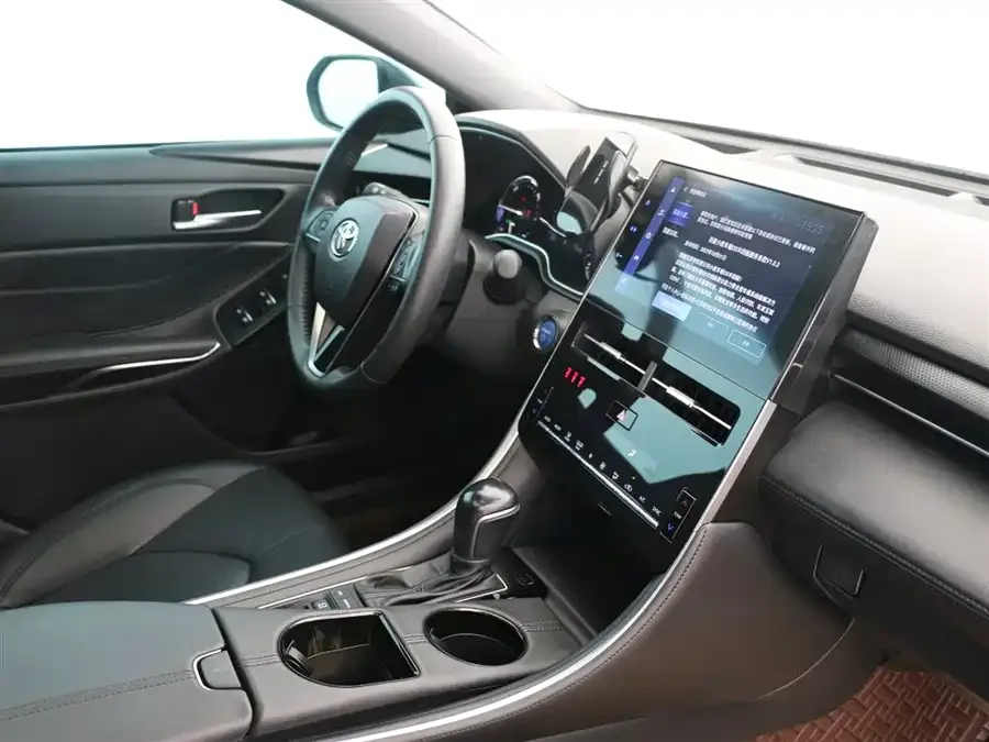 Toyota Avalon 2023 Avalon Hybrid 2.5L Luxury Edition 2023 — миниатюра 5