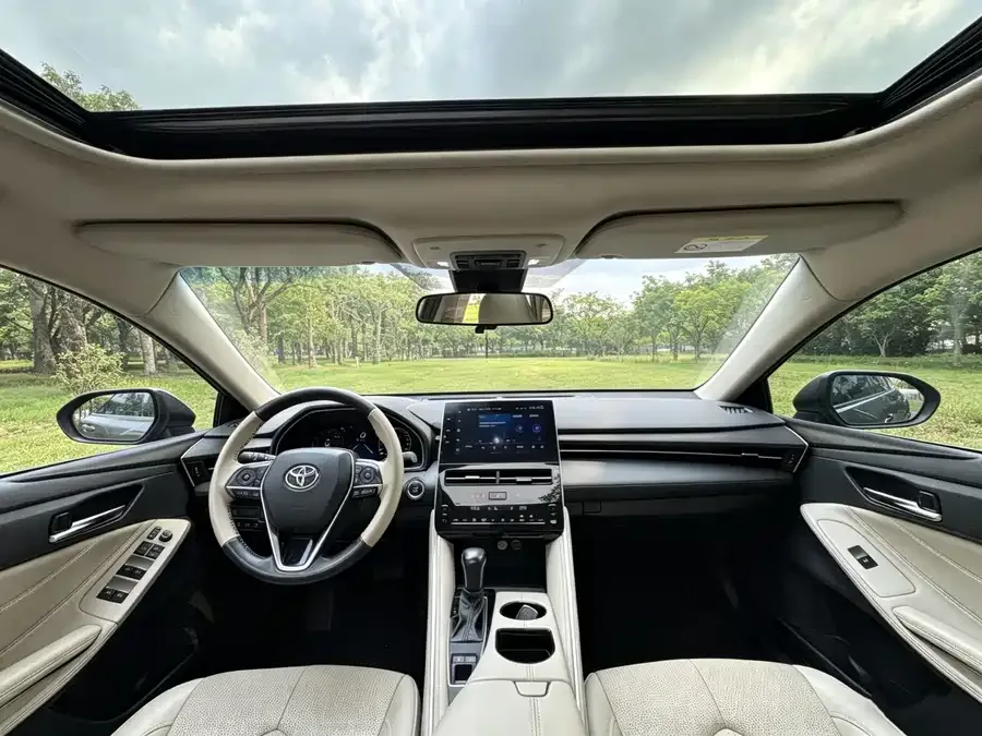 Toyota Avalon 2022 Avalon 2.0L XLE Premium Edition 2023 — миниатюра 2