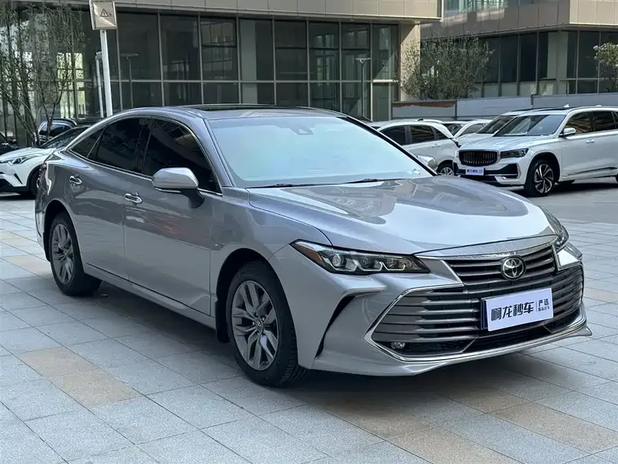 Toyota Avalon Asia Dragon 2021 2.5L Deluxe Edition 2022 — миниатюра 2