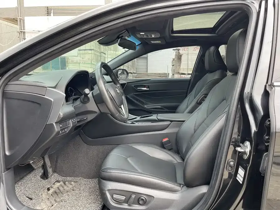 Toyota Avalon Asia Dragon 2022 2.0L Deluxe Edition 2022 — миниатюра 3
