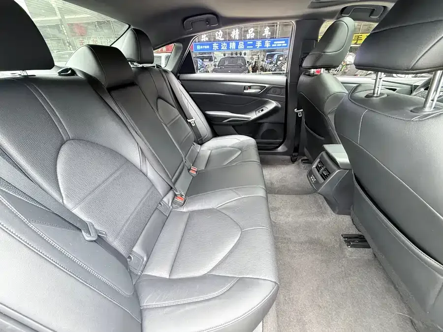Toyota Avalon Avalon 2023 2.0L Luxury Edition 2023 — миниатюра 3