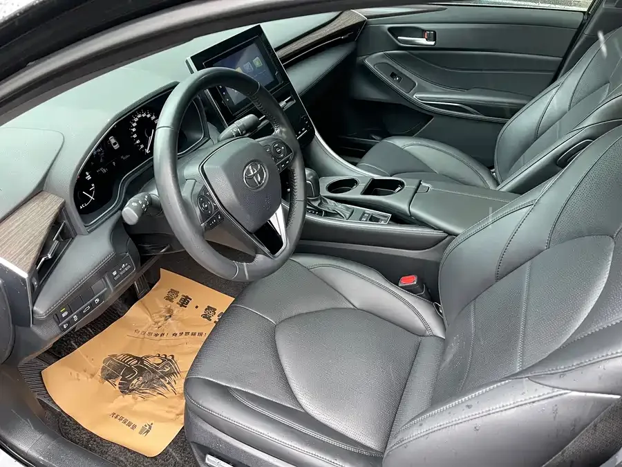 Toyota Avalon Avalon 2023 2.0L Luxury Edition 2024 — миниатюра 3