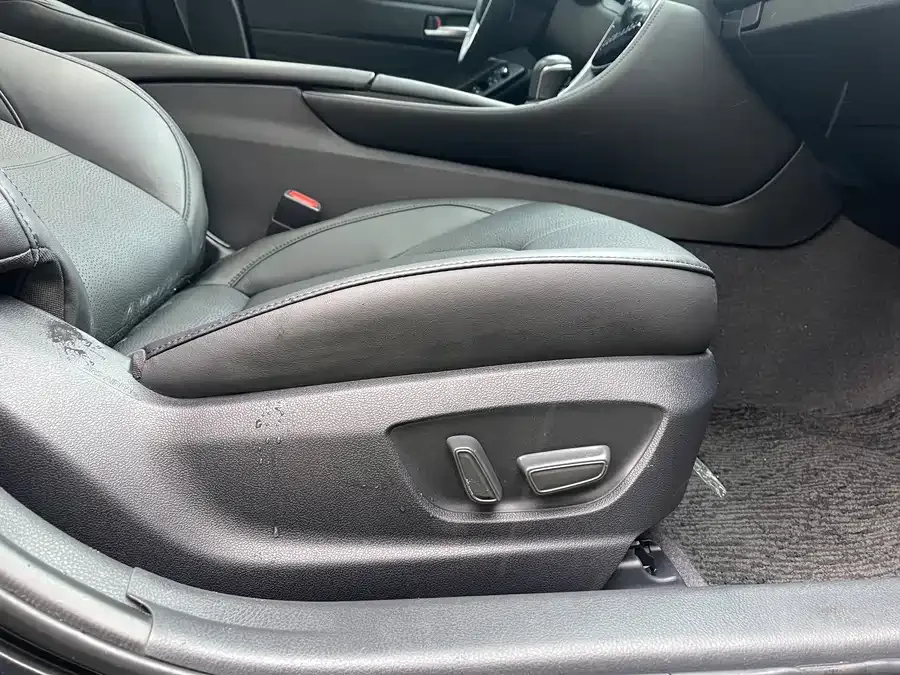 Toyota Avalon Avalon 2023 2.0L Luxury Edition 2024 — миниатюра 5