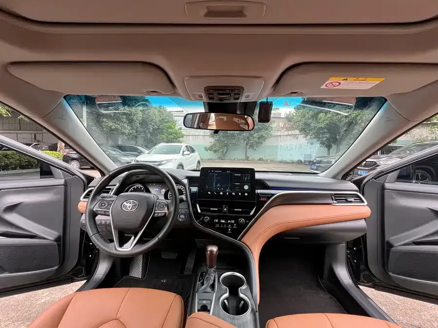 Toyota Avalon 2023 Avalon Hybrid 2.5L Luxury Edition 2023 — миниатюра 2