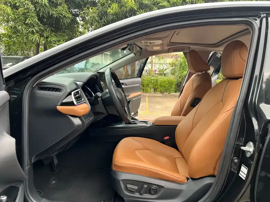 Toyota Avalon 2023 Avalon Hybrid 2.5L Luxury Edition 2023 — миниатюра 4