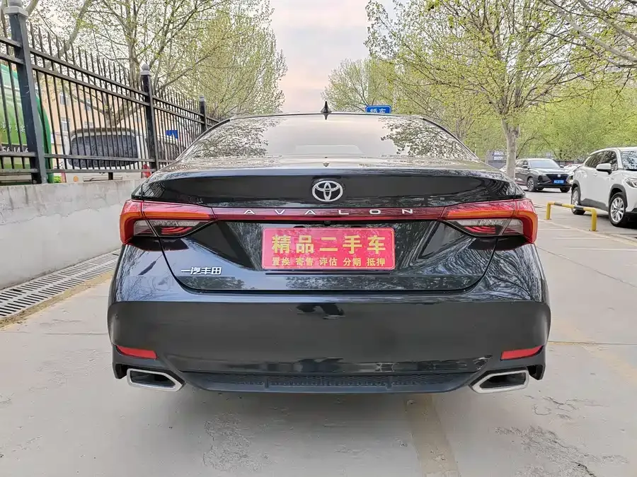Toyota Avalon Avalon 2023 2.0L Luxury Edition 2023 — миниатюра 2