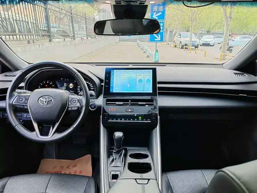 Toyota Avalon Avalon 2023 2.0L Luxury Edition 2023 — миниатюра 5