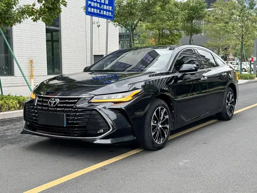 Toyota Avalon Asia Dragon 2022 2.0L Deluxe Edition 2023 — фото 1, купить с доставкой в Москву