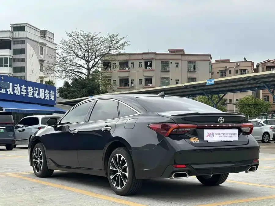Toyota Avalon Avalon 2023 2.5L Luxury Edition 2024 — миниатюра 2