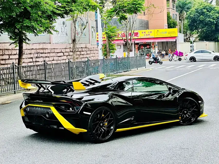 Lamborghini Huracn 2021 Huracn STO 2022 — миниатюра 4