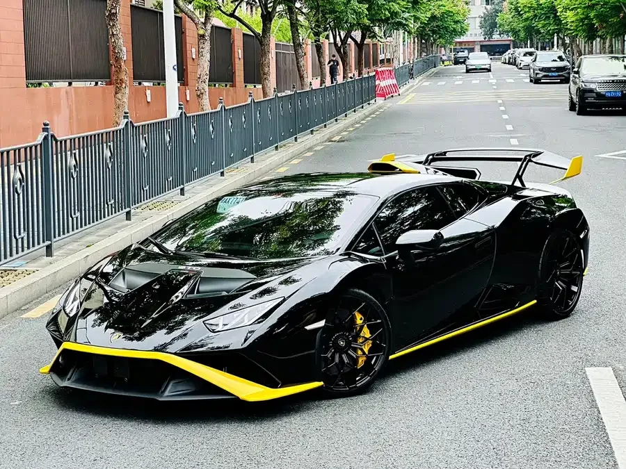 Lamborghini Huracn 2022