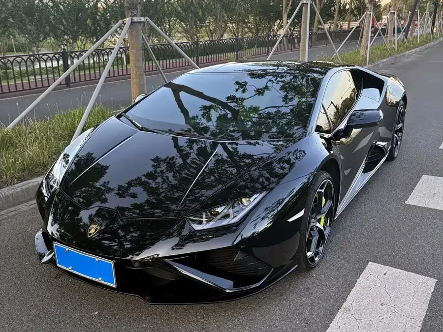 Lamborghini Huracn 2023