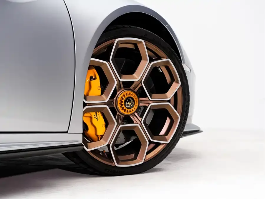 Lamborghini Huracn Huracn 2023 Huracn Tecnica 2024 — миниатюра 3