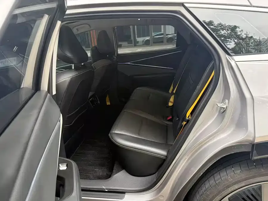 Toyota bZ 5 2025 550 PRO 2025 — миниатюра 2