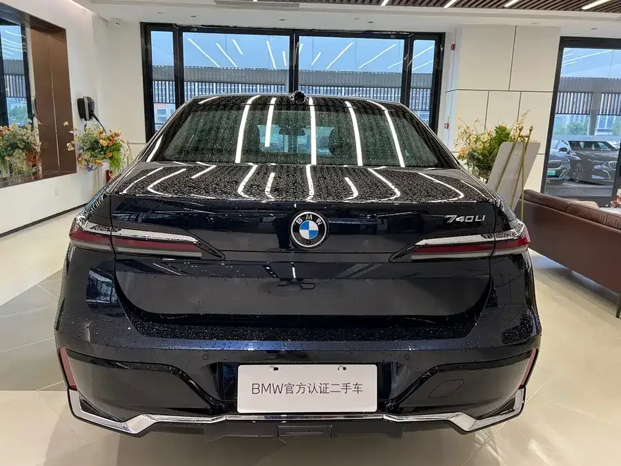 BMW 7 Series BMW 7 Series 2023 740Li Leading M Sport Package 2025 — миниатюра 2